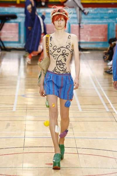 Look 30